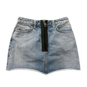 NWOT Carmar LA denim mini skirt 26